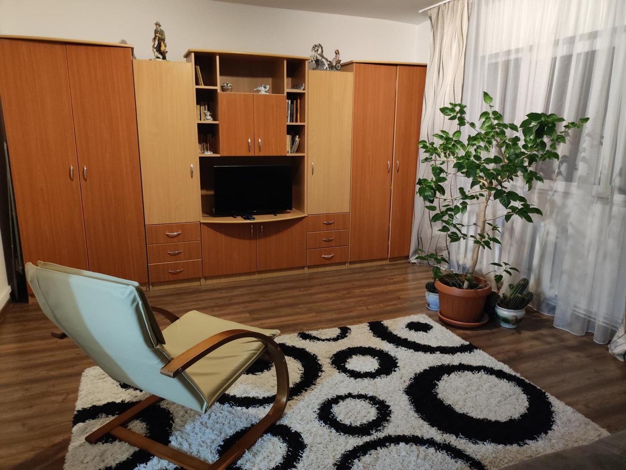Farmec Apartment